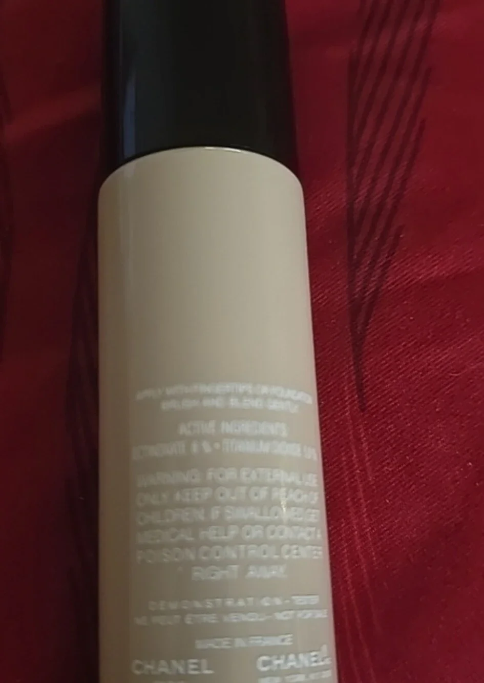 CHANEL Vitalumière Aqua Foundation -#40 Beige Bottle